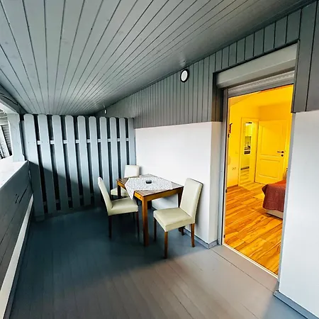 Montis Guest house