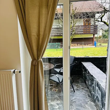 Montis Guest house *